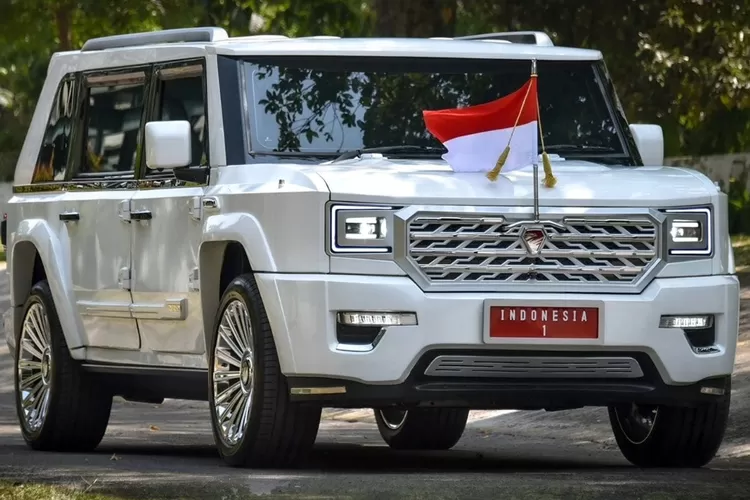 Maung Pindad MV3 Garuda Limousine (Ber.kendara)