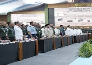 Presiden Prabowo Subianto Dorong Soliditas dan Kebersamaan Antar-Matra saat Taklimat Dansat TNI 2026