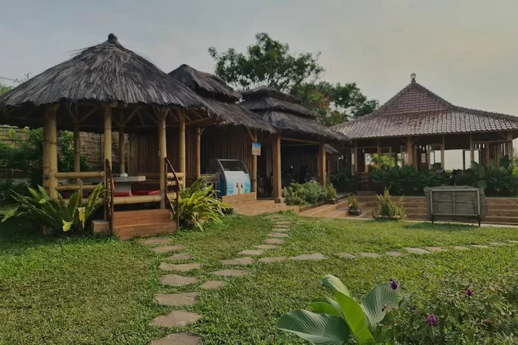 Kampoeng Koneng, Resto Keluarga di Sentul Sajikan Ragam Kuliner Khas Pedesaan dengan View Pegunungan