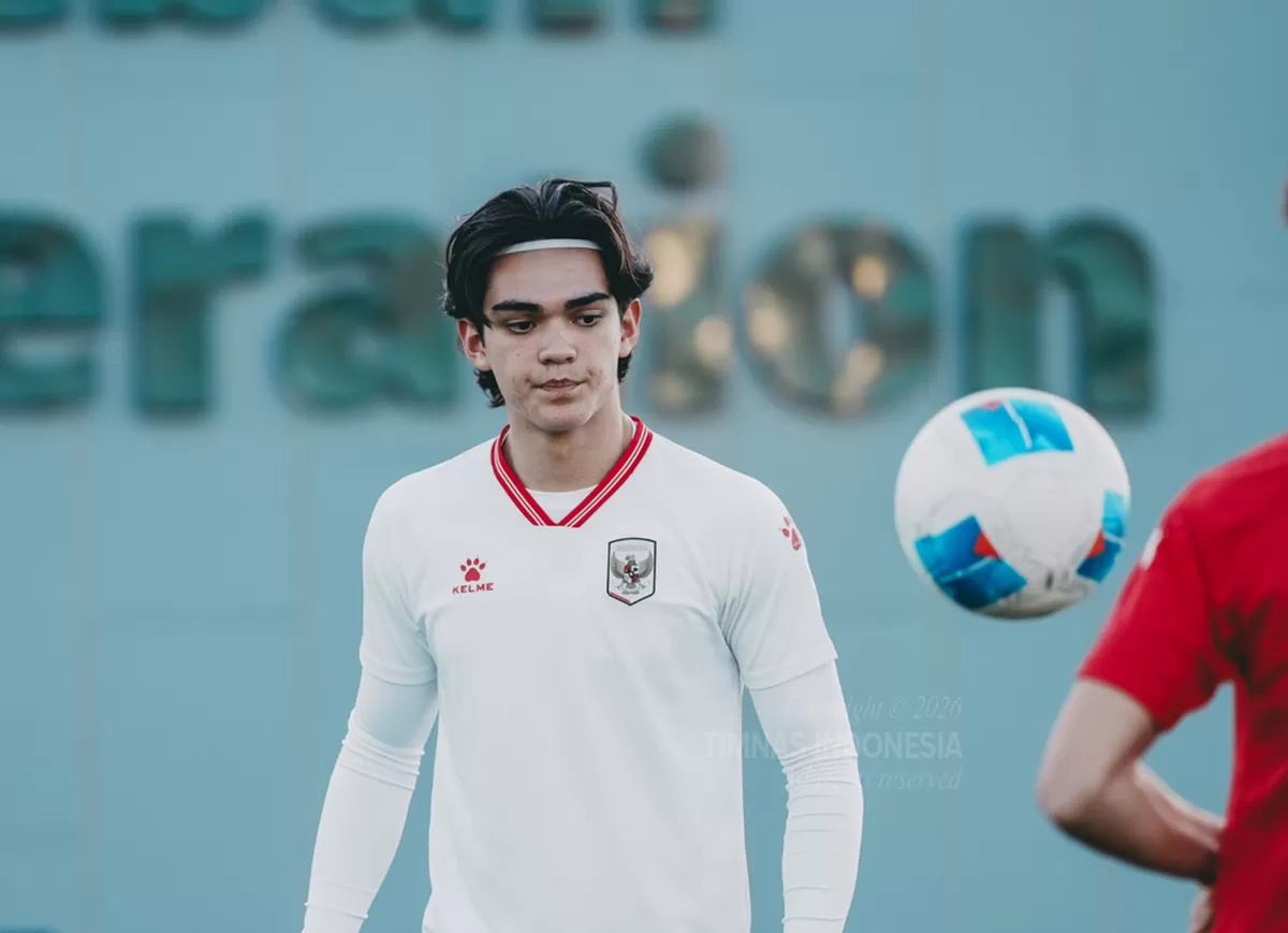 Pemain Timnas Indonesia U-17, Mike Rajasa saat berlatih jelang laga Piala Asia U-17 2026 di Arab Saudi.  (PSSI)