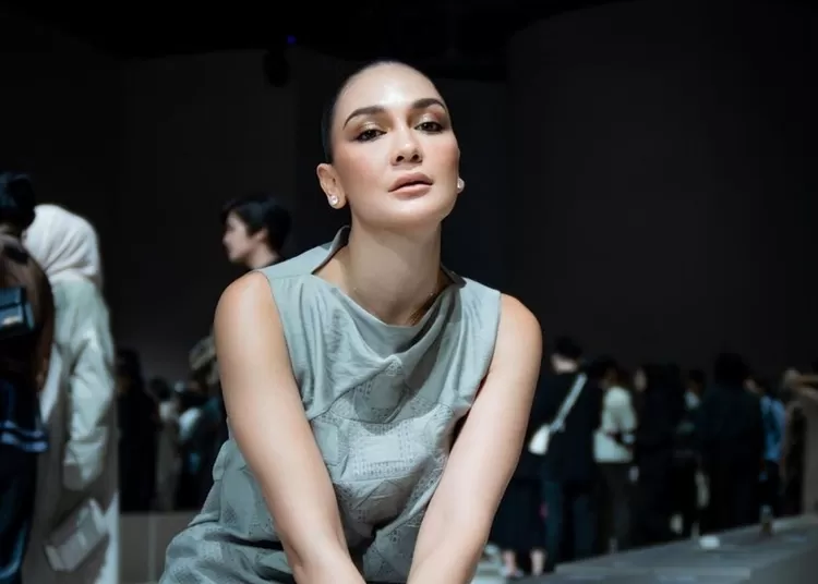 Profil Dan Biodata Lengkap Luna Maya, Pemeran Rainan Di Dalam Film ...