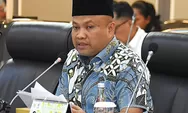 Buruh Punya Standar, Guru Masa Enggak? DPR Dorong Gaji Minimum Guru Swasta