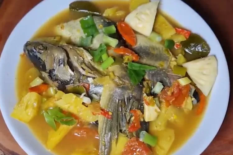 Resep Pindang Patin Khas Palembang, Olahan Ikan Berkuah Segar Dan ...