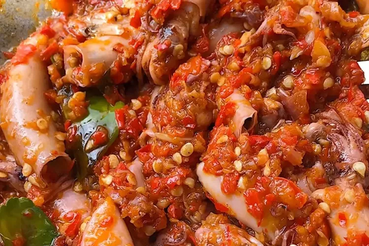 Rasakan Sensasi Sambal Cumi Asin Pedas Mudah Membuatnya Dan Dijamin