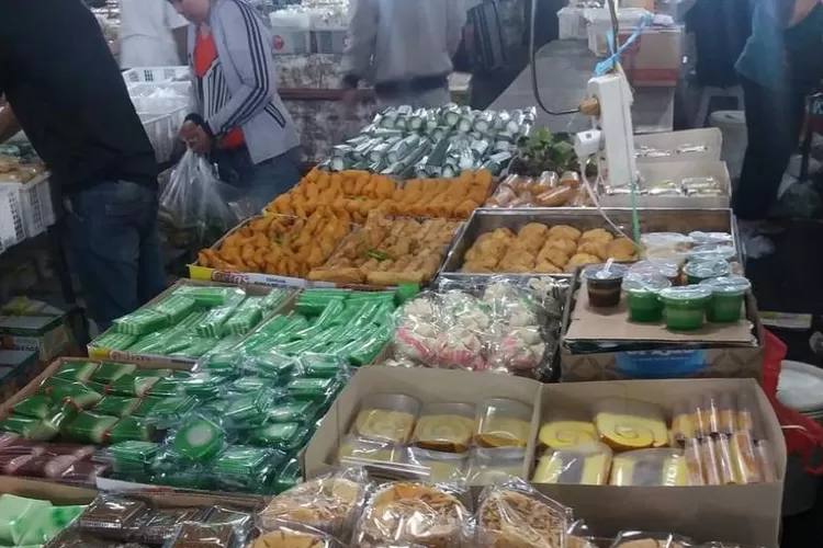Ilustrasi - Bisa Jadi Pengganti Kue Kering, Ini Dia 7 Jajanan Pasar yang Cocok Banget Disajikan Buat Tamu Saat Lebaran (instagram.com/@pasarsenenkuesubuh_)