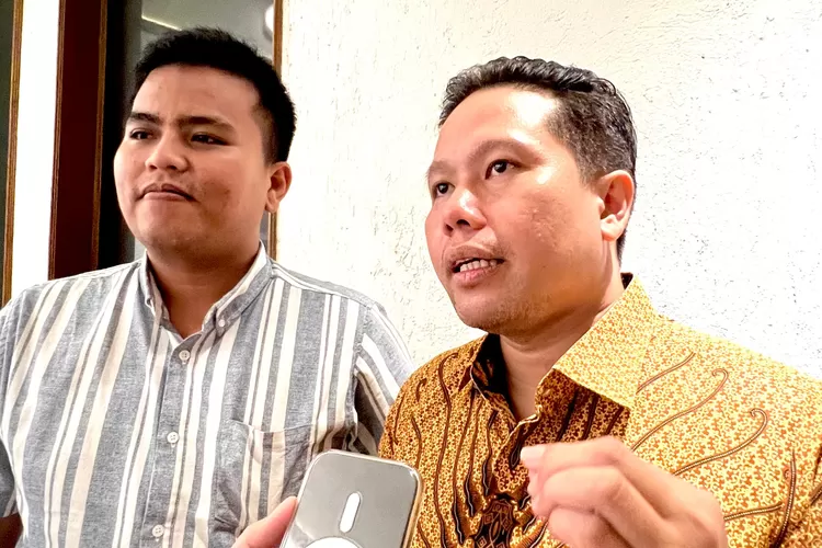 Aiman Witjaksono menuding aparat tidak bersikap netral di Pemilu 2024, pimpinan Relawan ProGib Nusantara lantas memberi bantahan.