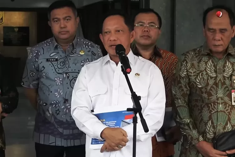 Mendagri Tito Karnavian umumkan percepatan pembacaan putusan dismissal Mahkamah Konstitusi pada Jumat (31/1/2025). (Tangkapan Layar)