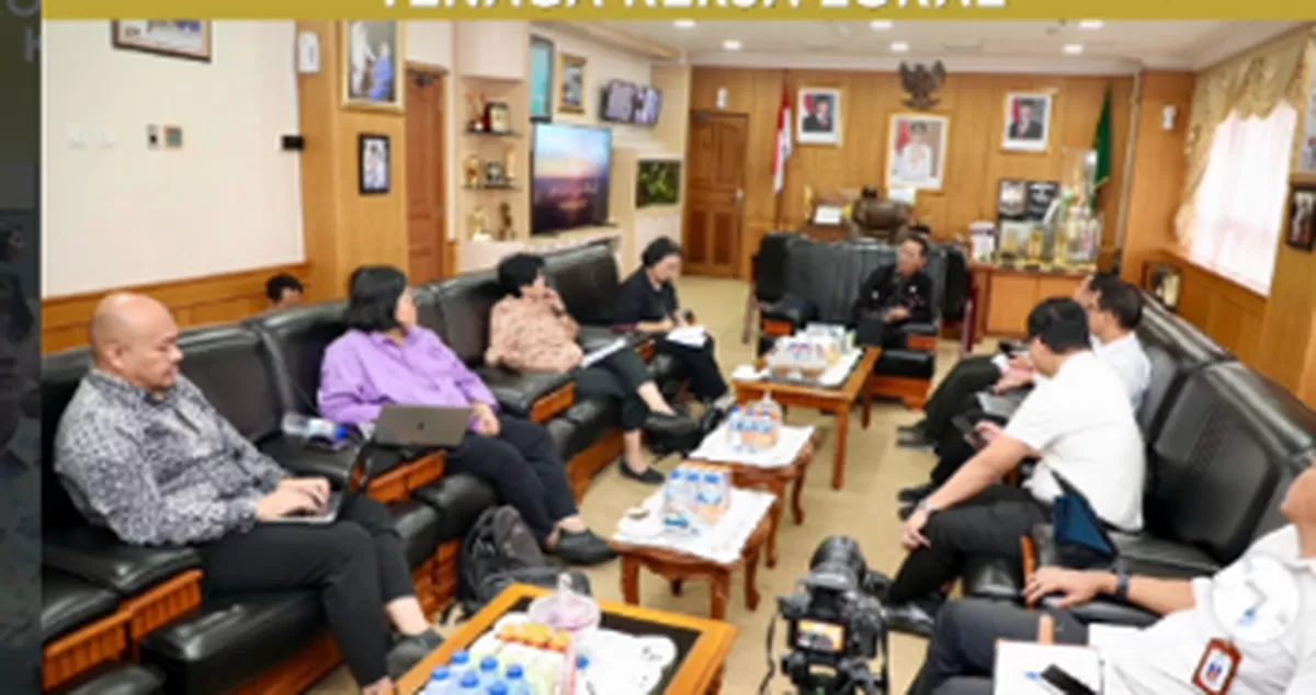 Walikota Batam Amsakar Achmad saat menerima audiensi Pusat Riset Politik BRIN di Kantor Wali Kota Batam.(Foto:ig Diskominfo Batam)