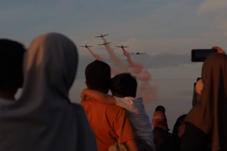 Ribuan Warga Serbu NABOD 2026 di Lanudal Juanda, Atraksi Pesawat TNI AL dan UMKM Jadi Magnet Utama