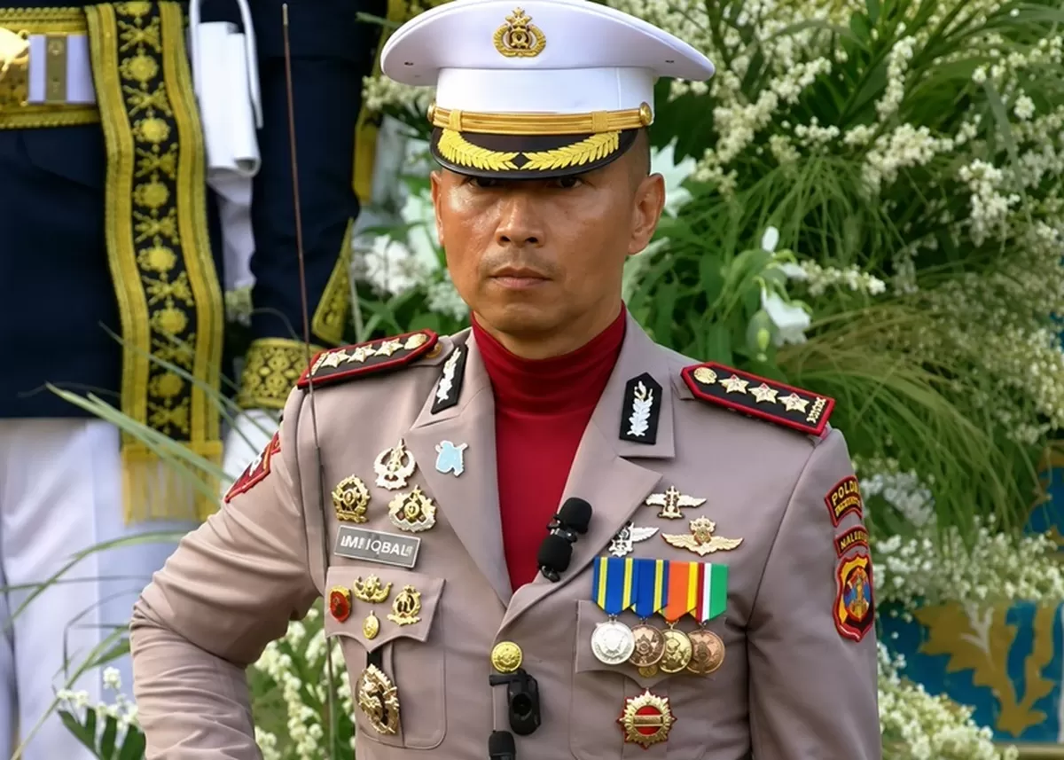Gambar : Profil dan Jejak Karier Kombes Jerrold Kumontoy sang Komandan Upacara Penurunan Bendera RI, dari Akpol hingga Perwira Brimob. (Foto: Dok. Setkab RI - INDEPENDENMEDIA.ID)
