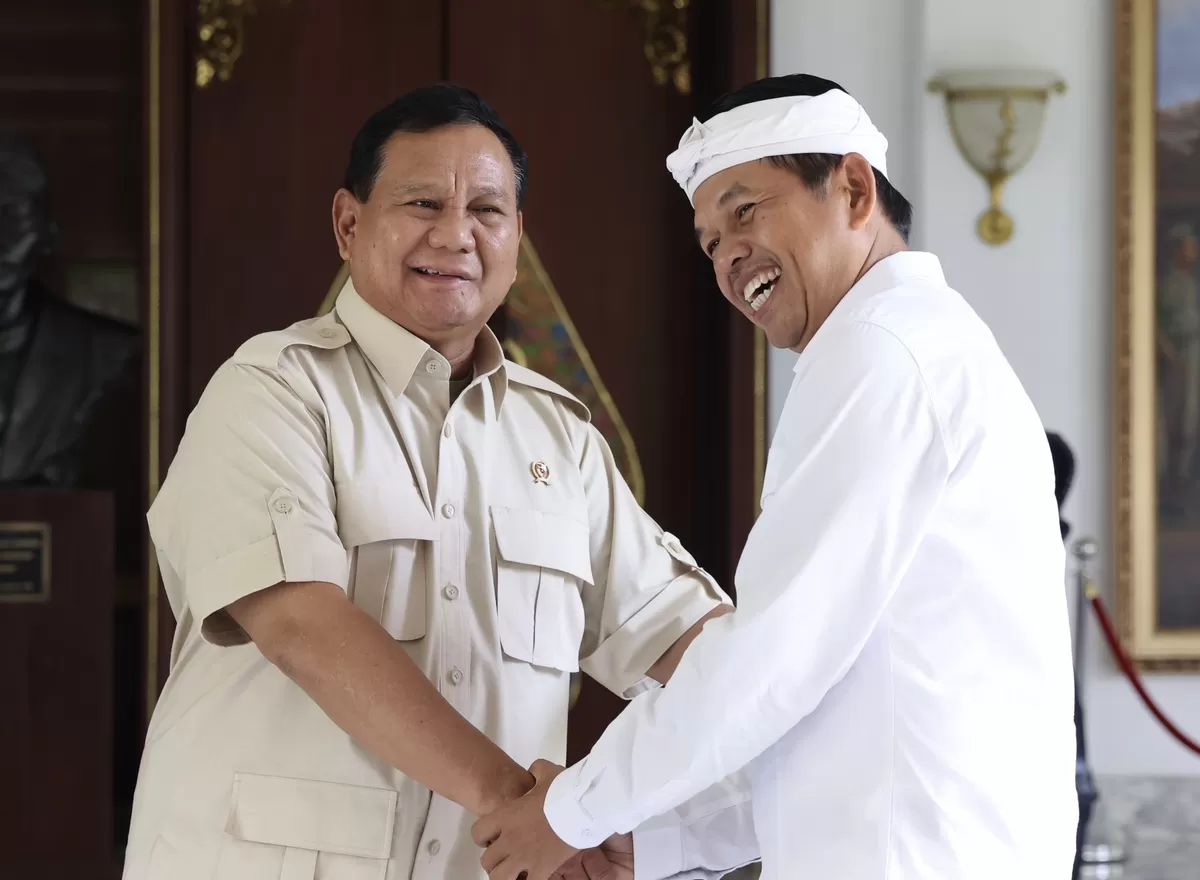 Presiden RI Prabowo Subianto saat bertemu Gubernur Jabar Dedi Mulyadi (KDM) dalam sebuah kesempatan.(Foto:fb Prabowo Subianto)
