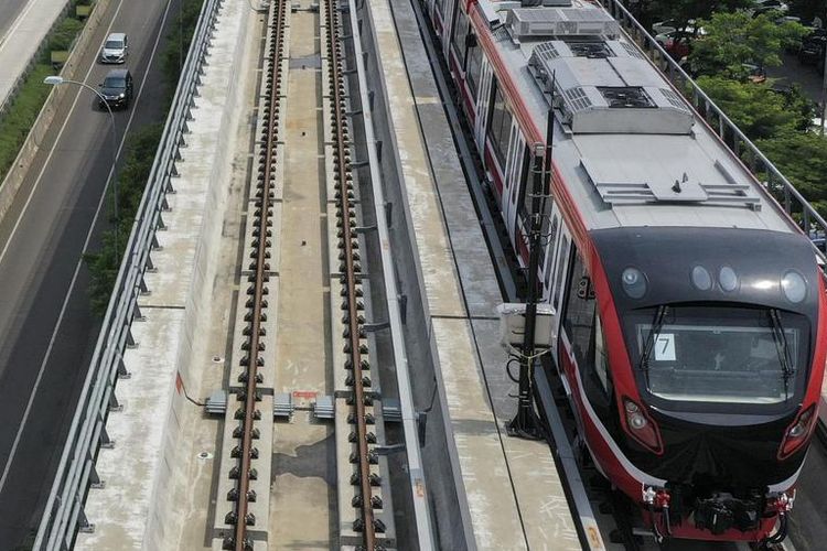 LRT Jabodebek 4 Bulan Layani 4,5 Juta Pengguna