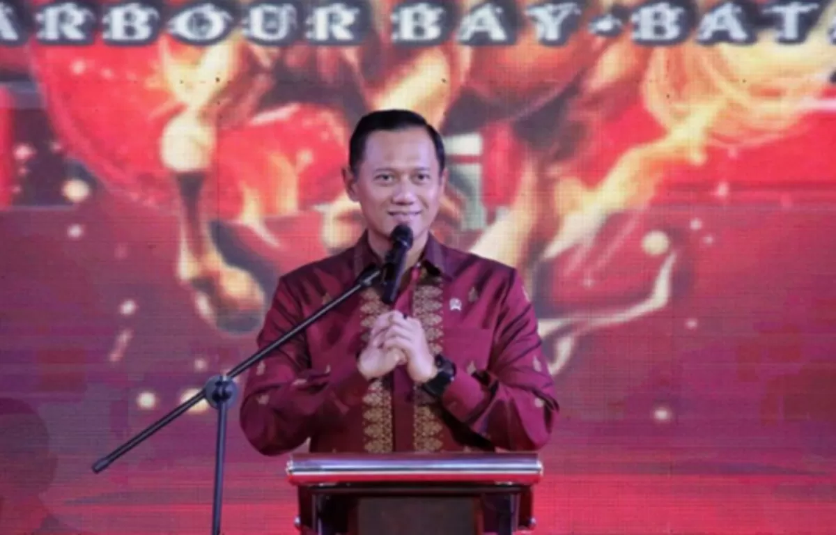 Menko AYH menyampaikan sambutana saat menghadiri  Perayaan Tahun Baru Imlek  di Kota Batam. (foto: agusyudhoyono.com) 