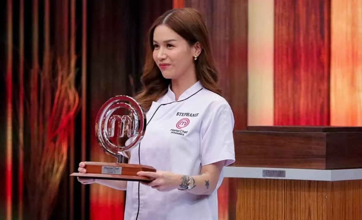 Potret Stephanie Meyerson peserta dari Pontianak, Kalimantan Barat yang berhasil raih gelar juara MasterChef Indonesia Season 13  (Instagram/stephanie.mci13)