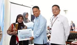 Prestasi Siswi SD Islam Al Azhar 46, Janessa Shanne Putri : Dua Kali Juara 1 FLS3N, Walikota Langsung Kasih Penghargaan