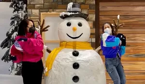 Sekarang di Cibubur Bisa Bermain Salju Sepuasnya di Trans Studio Cibubur, Ada Wahana Lainnya Juga!