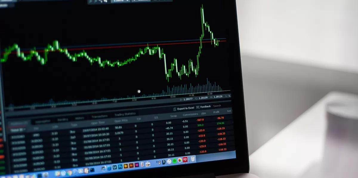 ILUSTRASI INVESTASI SAHAM - Analisis Fundamental vs Teknikal Saham: Mana Strategi Terbaik untuk Trader &amp; Investor? Bedah Tuntas! Rahasia Timing Beli Saham Paling Cuan (Kalimantansatu.com/Pixabay StockSnap)
