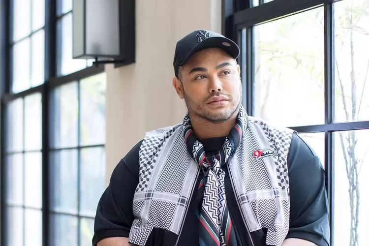 Ivan Gunawan jadi salah satu artis yang memiliki tato di tubuhnya (Foto: Gorajuara/ Instagram/ @ivan_gunawan)