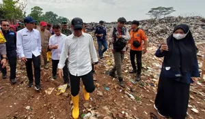Pengelola TPS Liar Limo Depok Ditangkap, Menteri Hanif Segel TPS dan Produsen Sampah Diusut