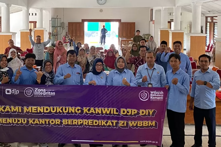 Kanwil DJP DIY berkolaborasi dengan Kejati DIY melakukan kegiatan suluh praja di Kalurahan Sumberagung, Kapanewon Jetis, Kabupaten Bantul, Selasa (29/4).  (Foto: Dok. Istimewa)