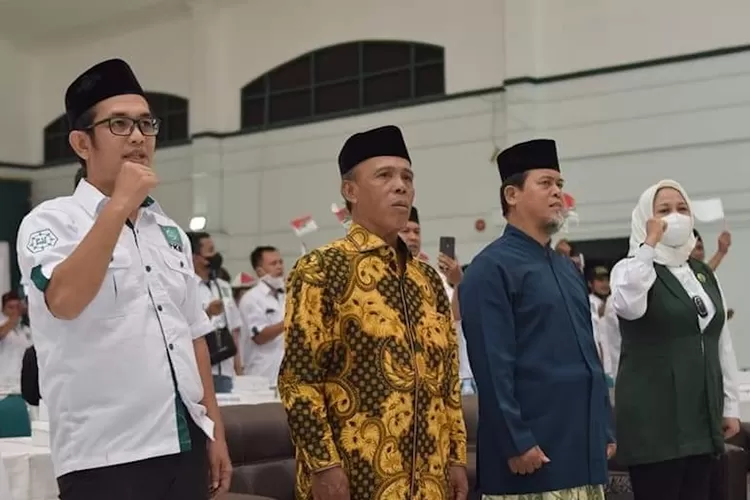 Sekretaris DPC PKB Kota Depok, Iwan Setiawan (kiri)