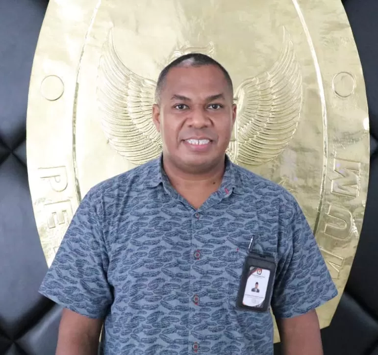 Anggota KPU Provinsi Papua Divisi Teknis Penyelenggaraan, Yohannes Fajar Irianto Kambon. (Ceposonline.com/MUSTAKIM)