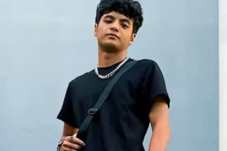 Vadel Badjideh tunda kedatangan ke Polres Jakarta Selatan (Instagram @bintangbadjideh)