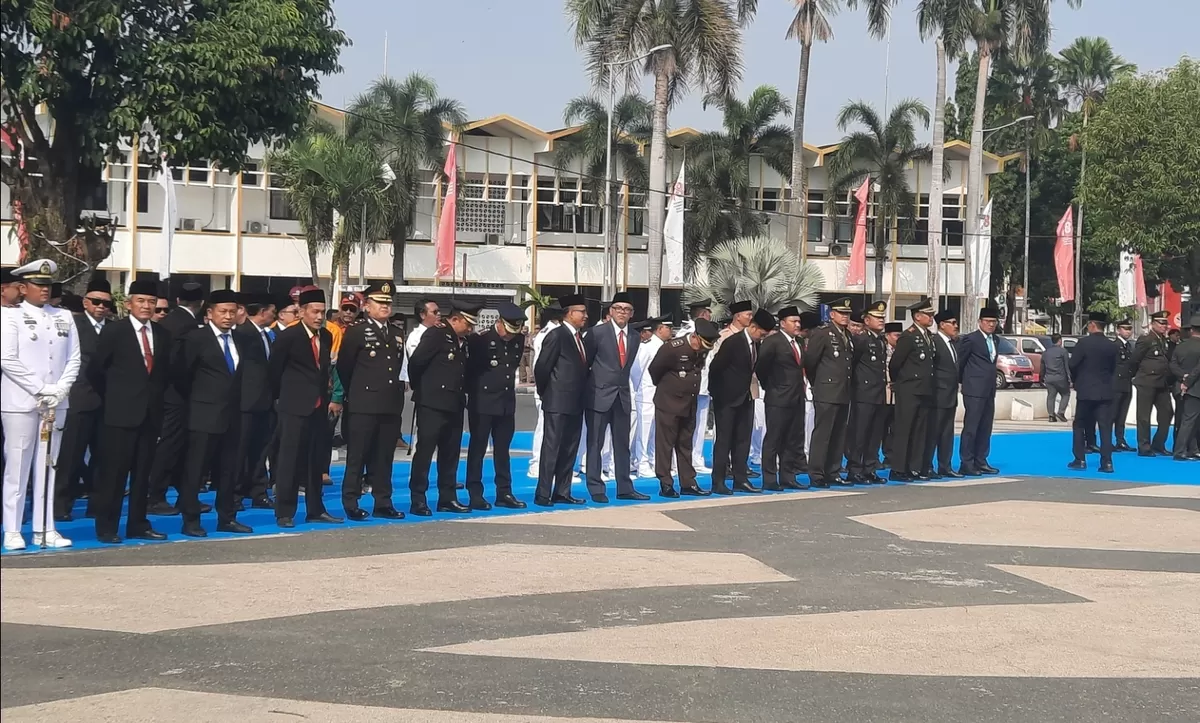 Para pejabat Kabupaten Jenber saat Upacara HUT ke-81 RI 