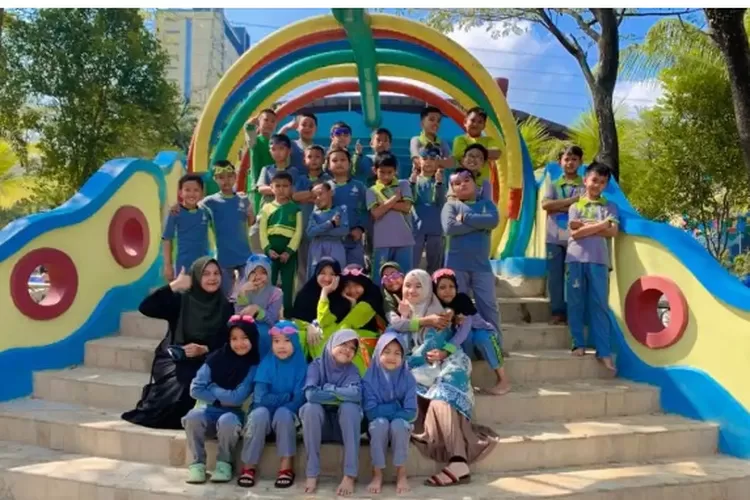 Opi Water Fun destinasi wisata keluarga (tangkapan layar traveloka)