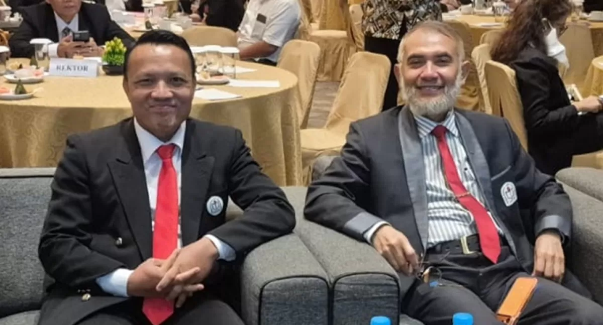 Anjar Wanto (kiri) Salah Satu Dosen STIKOM Tunas Bangsa, Masuk Daftar World&rsquo;s Top 5% Scientists 2025 Versi SciRank Global. (Ist)