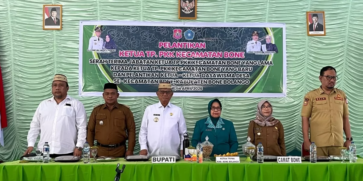 Pelantikan Ketua TP. PKK Kecamatan Bone. (Foto: Frokopim).