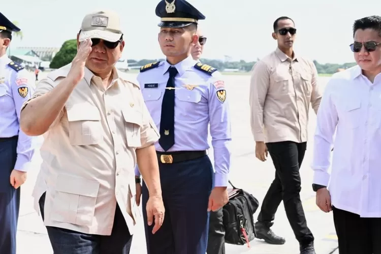  Presiden Prabowo Subianto bertolak menuju Kabupaten Majalengka, Provinsi Jawa Barat, pada Senin, 7 April 2025. Foto: BPMI Setpres/Cahyo