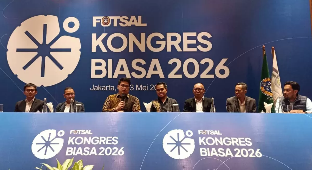 Ketua Asosiasi Futsal Indonesia, Michael Sianipar, memberikan penjelasan mengenai pembinaan atlet dari daerah pada Kongres Biasa di Jakarta, 12 Mei 2026. (ISTIMEWA)