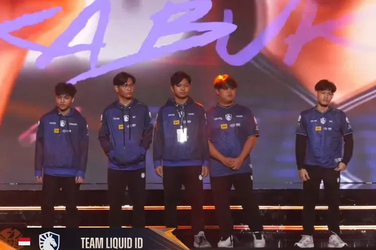 HASIL Akhir RRQ Hoshi vs Team Liquid ID di M6 Hari Ini, Reverse Sweep Gagal Terjadi, Faviannn dkk Tumbangkan Sang Raja dengan Skor 3-2 (YouTube MPL Indonesia)