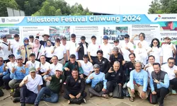 Ramaikan Festival Ciliwung 2024, Menteri Hanif Faisol Tanam Pohon di UIII Depok
