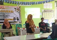 Edukasi Pemilih Pemula, BEM UNISSAS Bersama Bawaslu Sambas Hadir di MAS Al-Hikmah Sidang