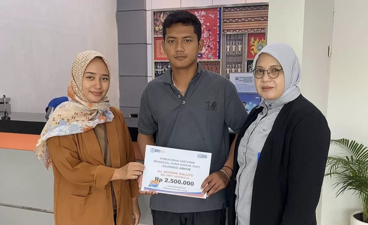 BRI Slawi Cairkan Santunan AMKKM: Bukti Nyata Proteksi Finansial di Lapisan Akar Rumput