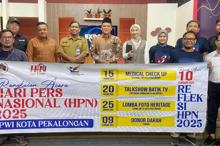 TALKSHOW : PWI Kota Pekalongan berkolaborasi&nbsp;dengan&nbsp;Diskominfo Kota Pekalongan menggelar talkshow, dalam rangkaian peringatan Hari Pers Nasional (HPN) 2025.