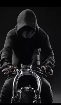 Ilustrasi kejahatan jalanan malam hari 