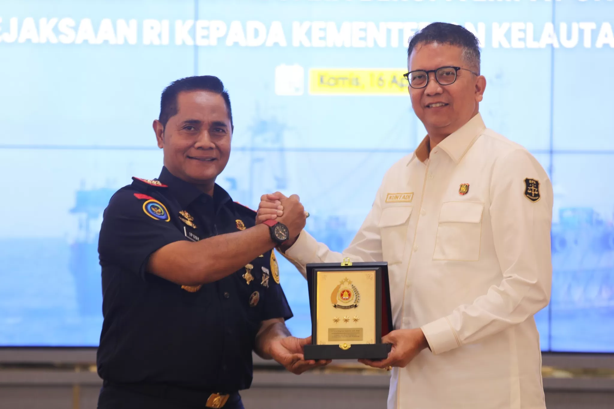Kepala BPA Kejaksaan, Kuntadi (kiri)  (Foto: Kejagung)