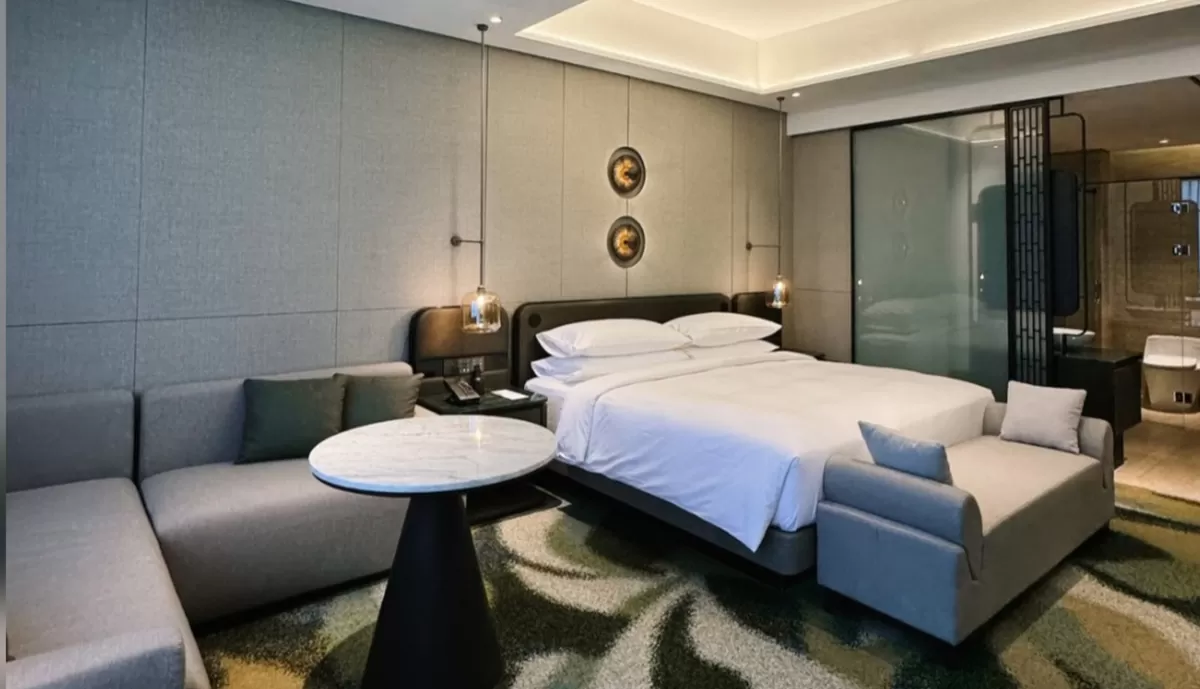 Foto: Suasana interior salah satu tipe kamar di Hilton Padalarang Bandung, Jawa Barat. (FOTO: Istimewa)