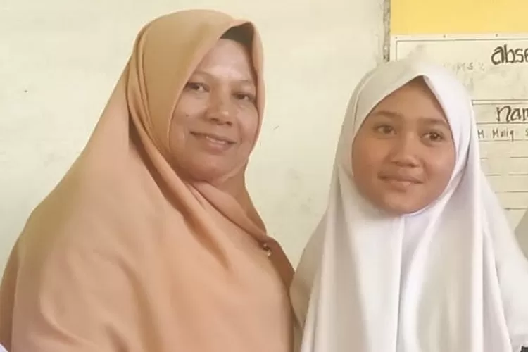 Rahmayani Siswi MAN Dairi bersyukur dan berterimakasih kepada orang tua, guru, dan semua rekannya telah mendukungnya dan mendoakan lulus SNPB 2025 di UPI Bandung.