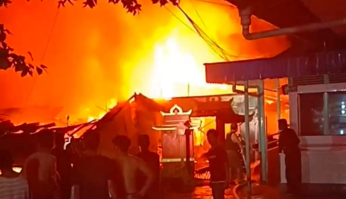 Kebakaran di roban, Kota singkawang (Yokalbar)