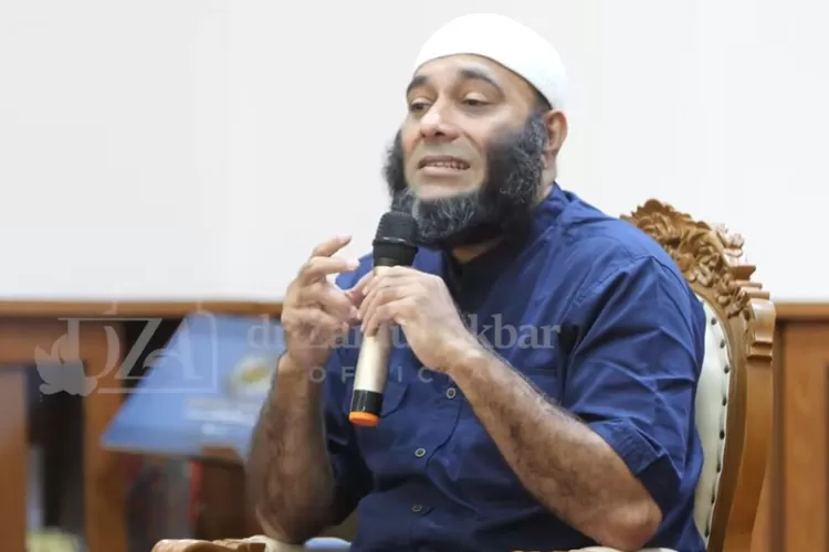 dr Zaidul Akbar Bagikan Cara untuk Mengencerkan Dahak di Tenggorokan (Tangkapan Layar YouTube dr. Zaidul Akbar Official)