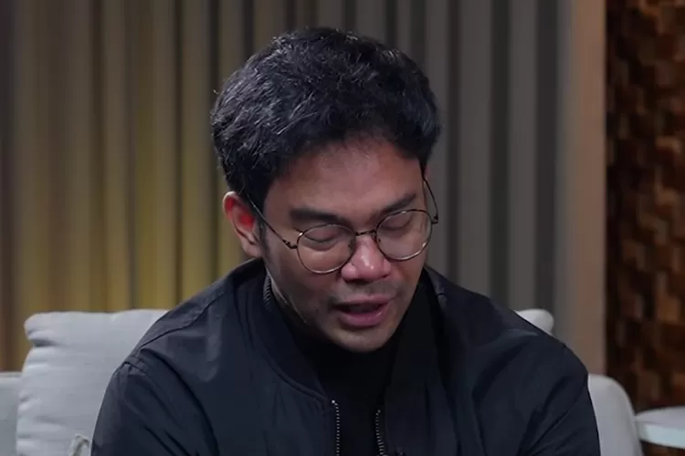 Mengaku Nikah Siri, Insanul Fahmi Bantah Seluruh Tuduhan Selingkuh dengan Inara. (Foto/ Tangkap layar YouTube dr. Richard Lee.)