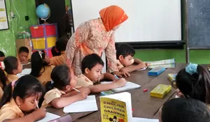 Lowongan Guru Sekolah Rakyat Resmi Dibuka Hari Ini, Apa Saja Syaratnya?