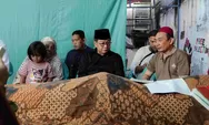 Melayat ke Rumah Affan, Gubernur Pramono Sampaikan Belasungkawa