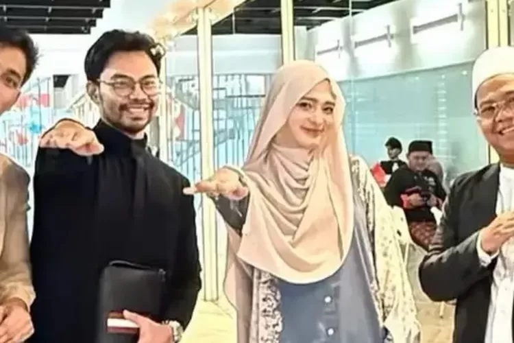 Insanul Fahmi dan Inara Rusli (Instagram @gosip_danu)