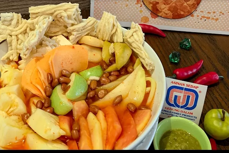 Asinan buah gedong dalam, menggoda selera (Tangkapan layar @asinansedapgedongdalambogor)