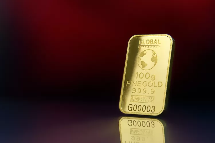 Harga dasar emas PT Aneka Tambang Tbk (Antam) terkoreksi turun di semua denominasi berat pada Selasa, 9 Desember 2025. (Michael Steinberg/pexels.com)